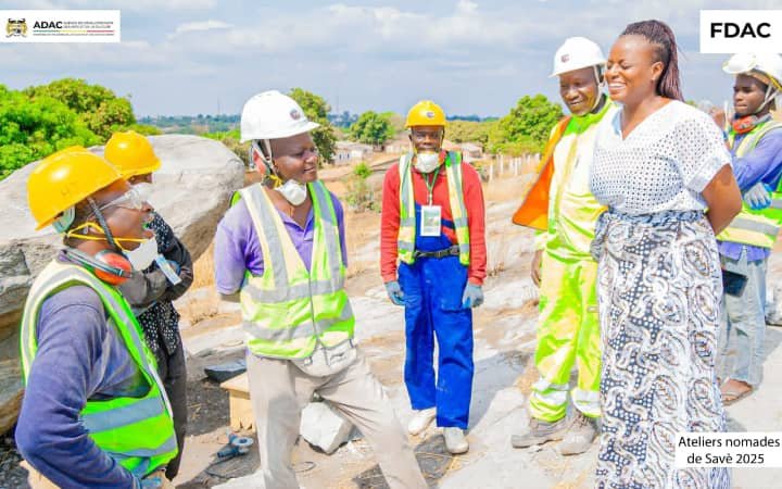 Savè et Fiditi : La Directrice des Arts Visuels de l’ADAC contemple l’histoire sculptée